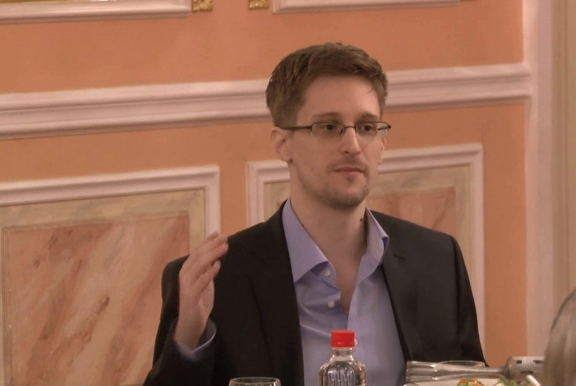 Сноуден получил российское гражданство: мобилизации он не подлежит