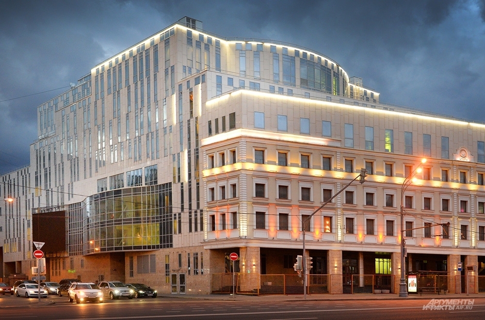 Донецкий музыкально - драматический театр имени Брауна с гастролями в Саратове.