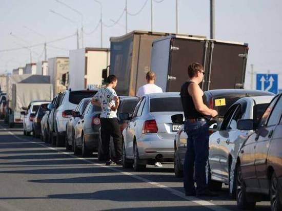 Русские в Казахстане: привезли пробки и коммерческие браки и гостям советуют следить за произношением - все подробности