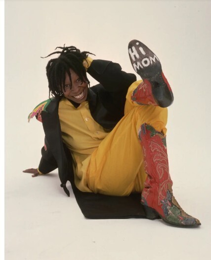 Вупи Голдберг не заткнется, большое вам спасибо. Независимо от того, как часто она попадает в неприятности, она отказывается что-либо скрывать.Часть 2