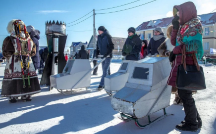 Удивительные факты о Крайнем Севере или современные коляски для детей оленеводов.