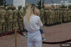 Льготы мобилизованным: в Госдуме инициируют уменьшить рабочую неделю женам мобилизованных, имеющих детей, до 35 часов