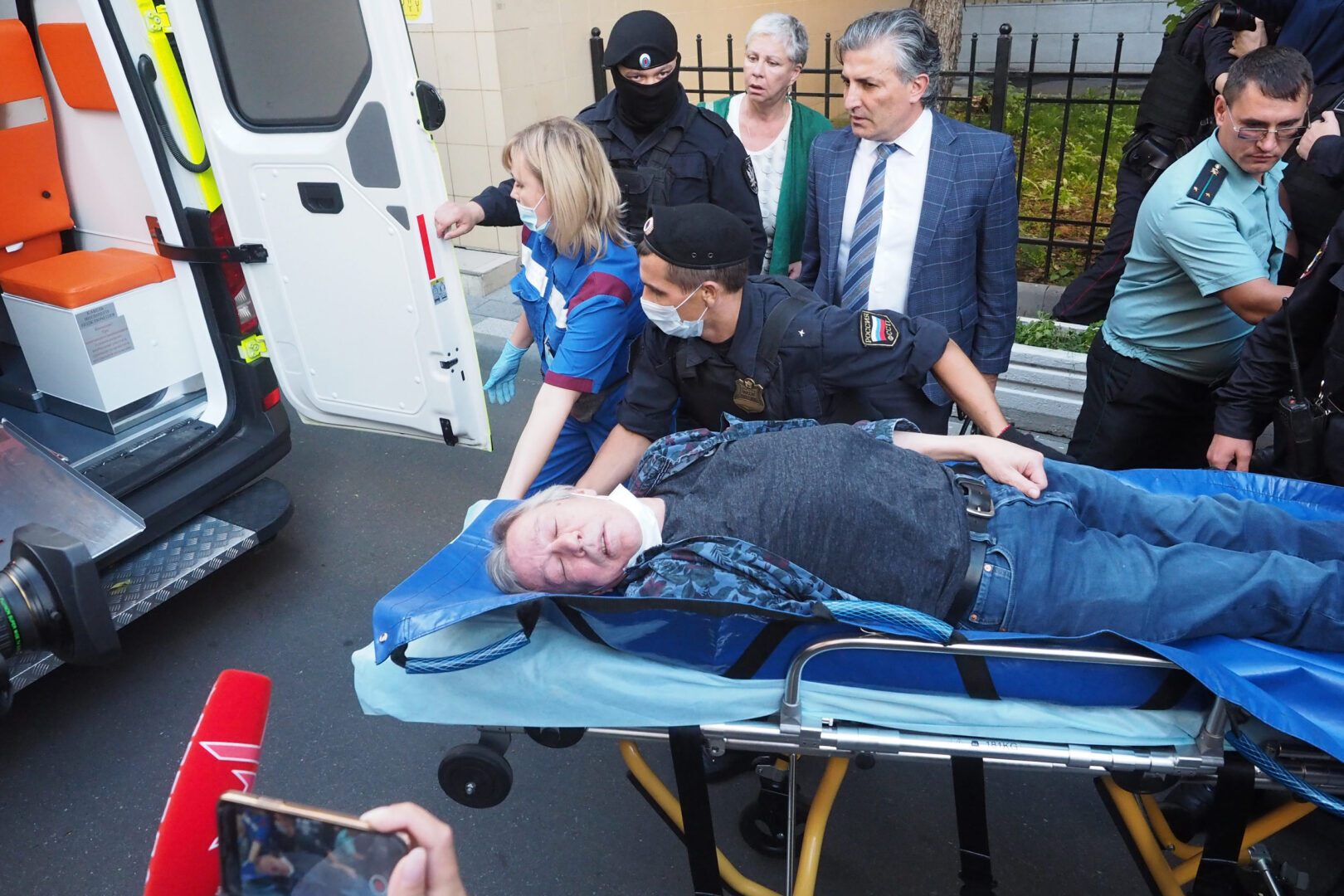 Заболел - выкинуть на помойку