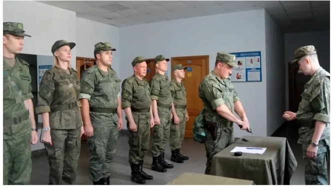 Мобилизованные утверждают, что дома будут отсутствовать полгода. Военкомы регионов рассказали, куда и когда отправят резервистов