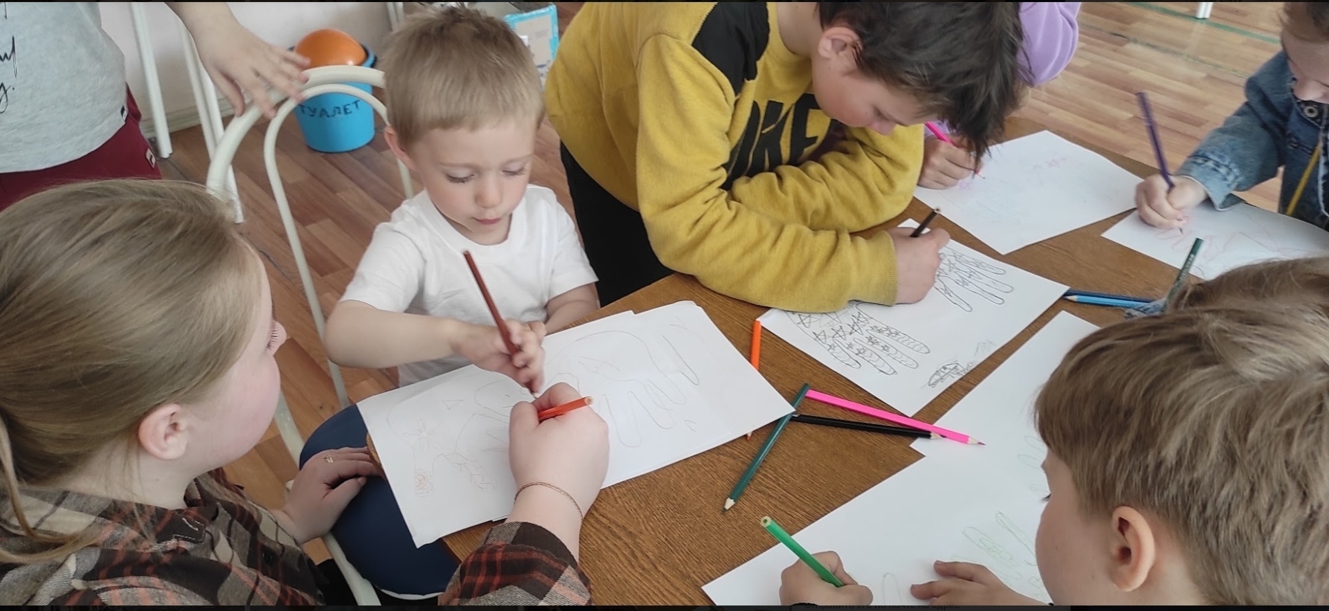 Жизни и их истории