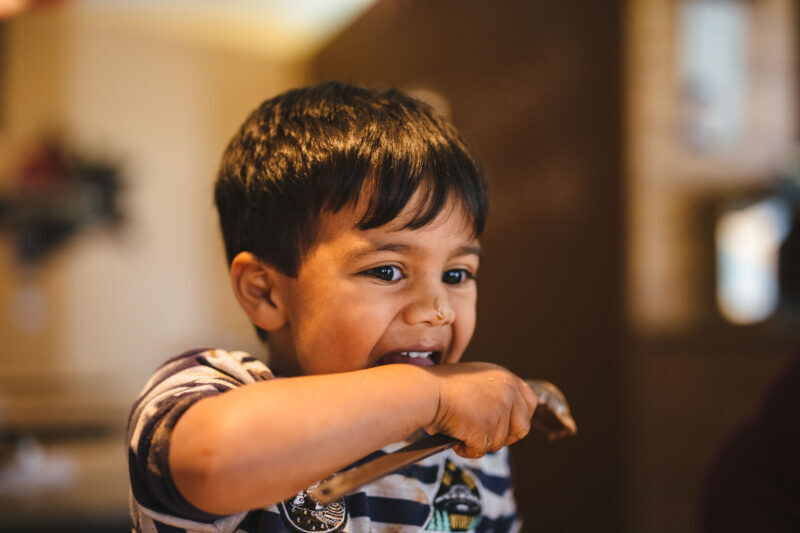 Изо всех сил пытаетесь заставить своих детей питаться здоровой пищей? Сделайте это! (Советы от женщины африканки)