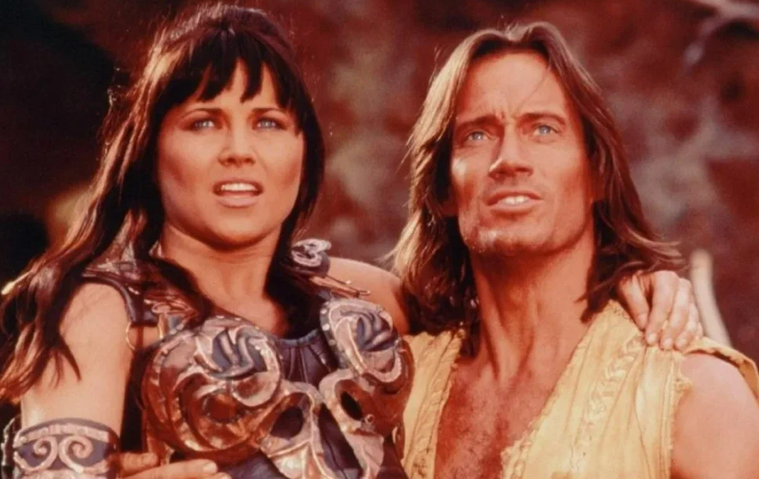 Всё ещё королева: как сегодня выглядит та самая Зена — самая привлекательная женщина в доспехах