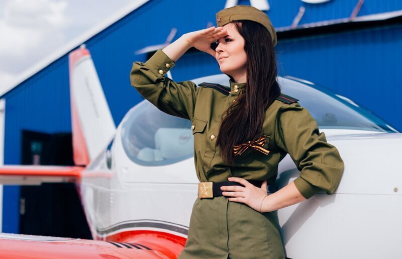 Теперь отсрочка от мобилизации даётся ещё одной категории граждан!!! И берут ли девушек в добровольцы???