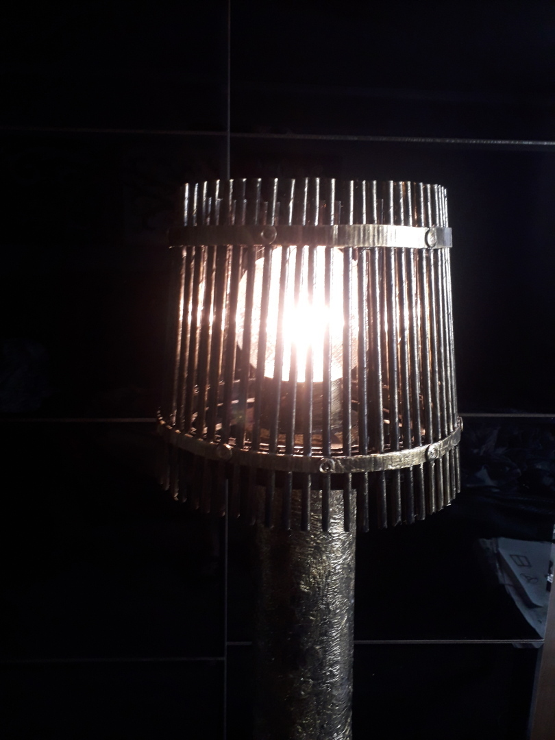 Торшер своими руками... из туалетной бумаги