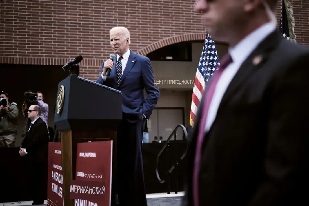 Байден пытается успокоить избирателей в отношении расходов на здравоохранение