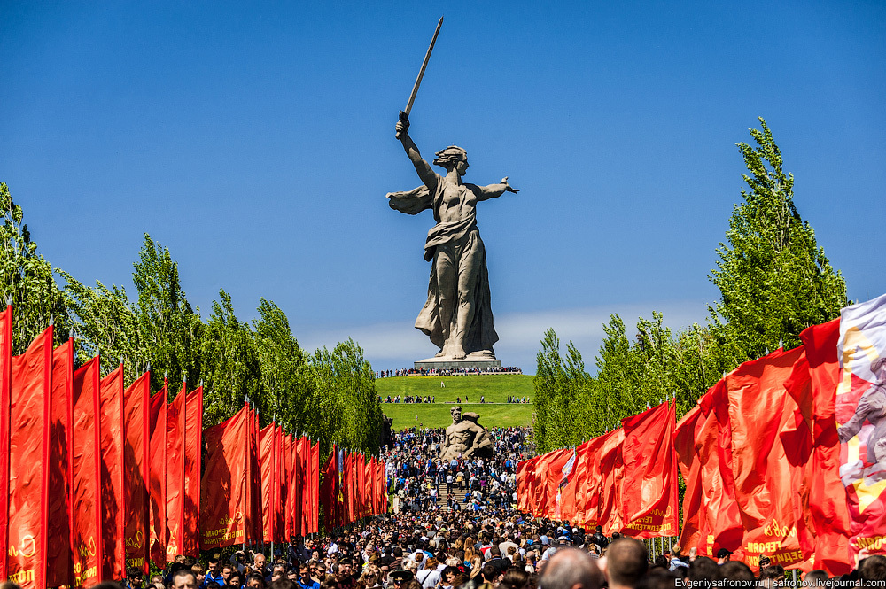 Почему некоторые женщины считают, что "все мужики козлы"? И как эти "козлы" превратились в уклонистов? В чем корень зла?