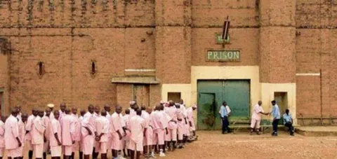 Спустя годы в бегах: спонсор и пропагандист массовой резни предстал перед судом