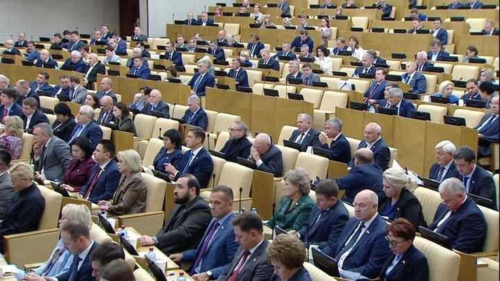 Госдума против: ребята не готовы отказаться от "брони" и считают, что мобилизация депутатов - идея так себе...