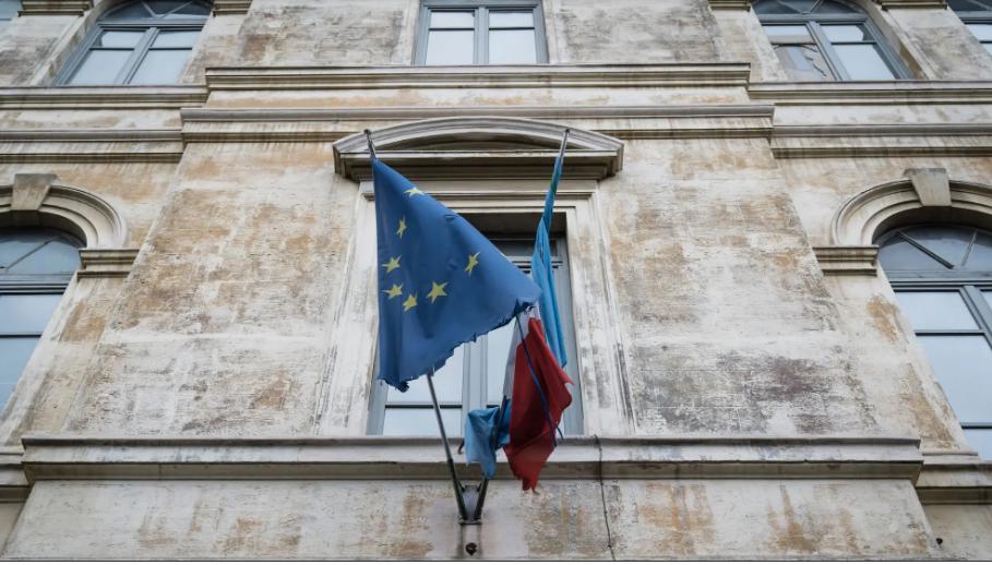 Следующее правительство Италии зависит от знакомого лица: Сильвио Берлускони