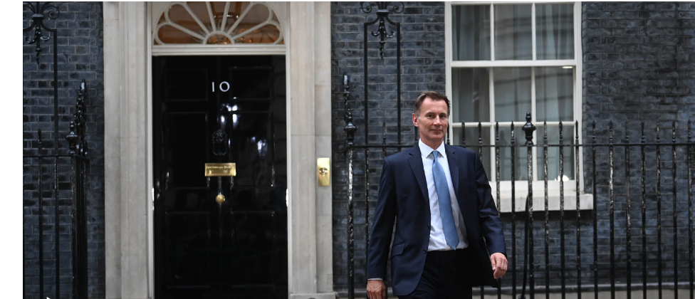 Резкое изменение плана по снижению налогов усугубляет кризис для Лиз Трасс