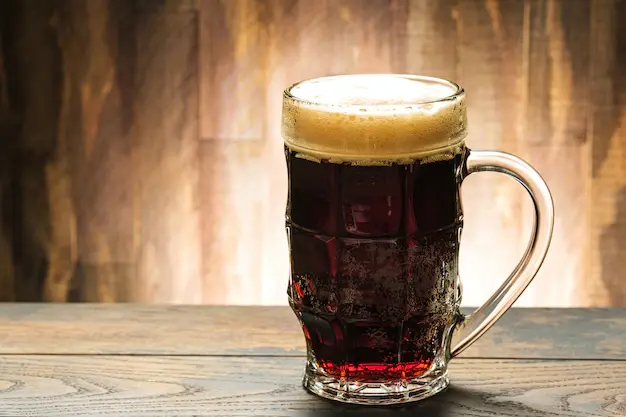 Пиво светлое и темное: какое Вы предпочитаете? А что больше любите с пивком: рыбку или раков?