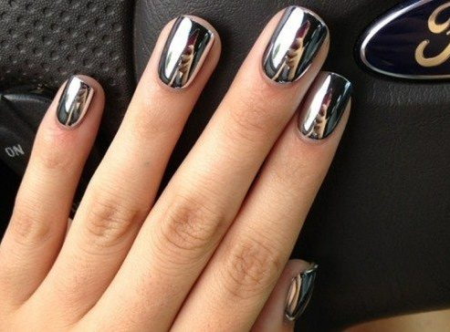 Вечерний маникюр с блестками своими руками