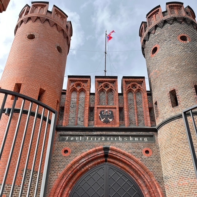 Где найти мужика не в стрингах и не на каблуках: удивительный Калининград и Зеленоградск. Отзыв о поездке. Опрос