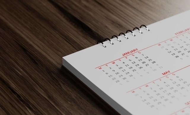 Точные даты отдыха в ноябре 2022: когда начнутся школьные каникулы – будет ли оплата за работу в официальные праздничные дни по двойному тарифу