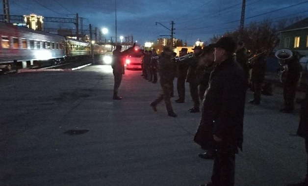 Утром, 22 октября, из Новосибирска ушел на фронт очередной эшелон мобилизованных сибиряков