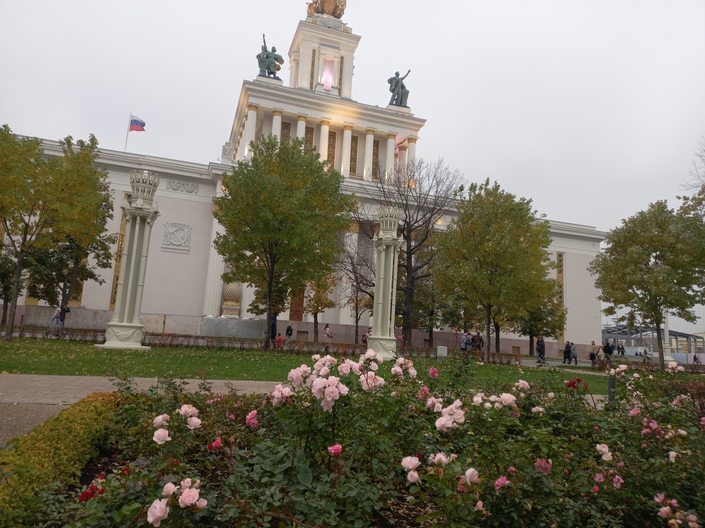 Война и Геродот: как это связалось с гостиницей "Космос"