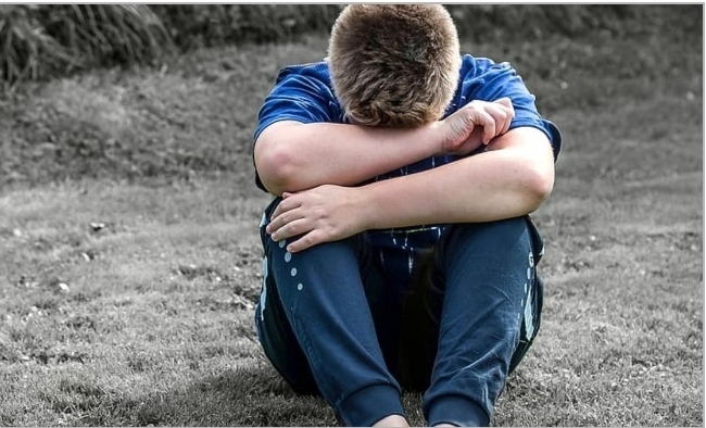 В Воронежской области 11-летний школьник несколько дней жил дома с трупом своей матери