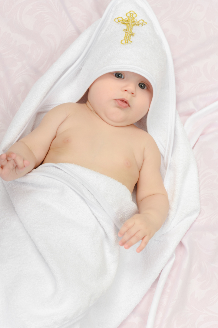 Крестильные принадлежности или одежда нетления.