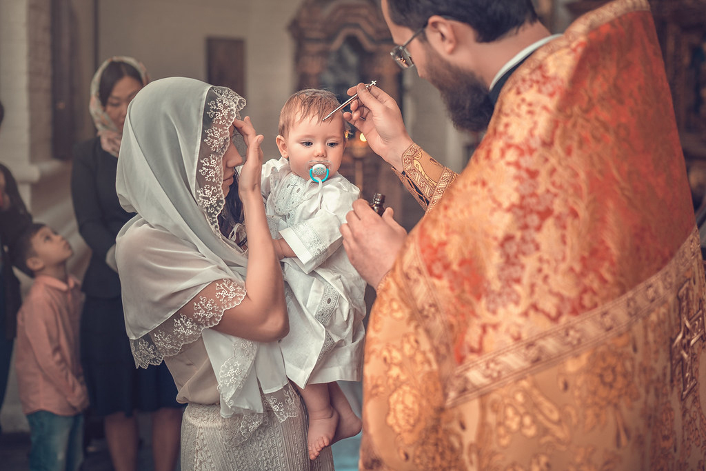 Крестильные принадлежности или одежда нетления.