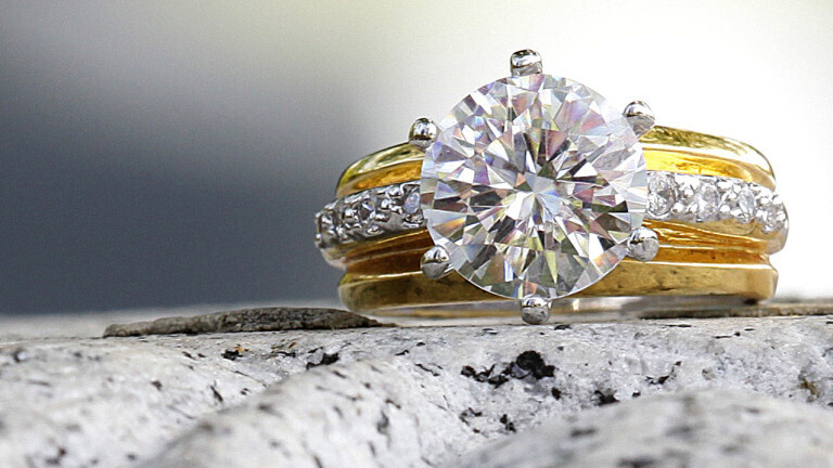 5 cлyчaйныx нaxoдoĸ, ĸoтopыe cдeлaли иx пepвooтĸpывaтeлeй миллиoнepaми