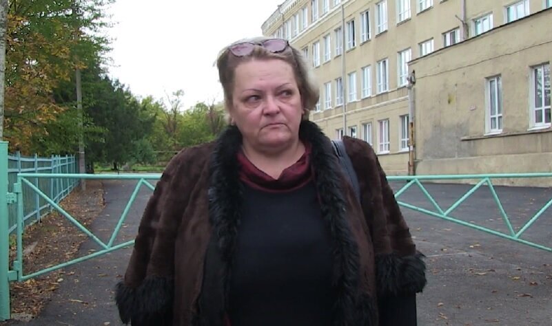 Хулиганка бьёт и обижает других детей. Полиция бессильна, а журналисты винят только школу