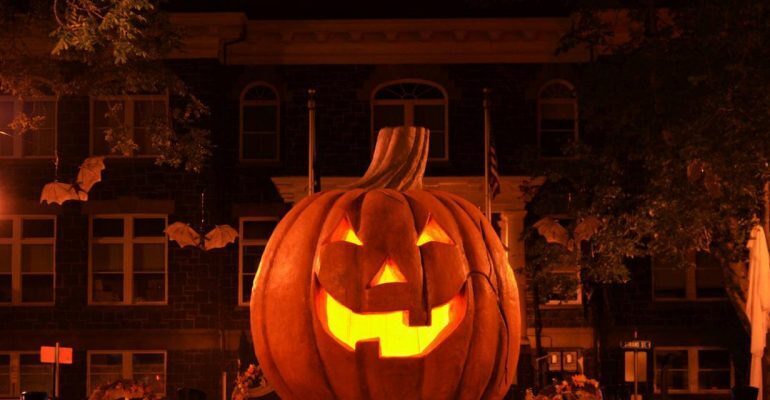 День, когда массово пропадают дети: что надо знать о 31 октября