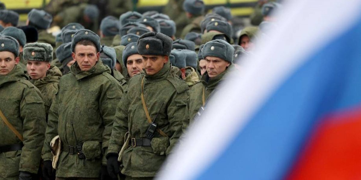 Осенний призыв 1 ноября 2022: все изменения для 120 тыс. призывников в России, кто вручает повестку, отсрочки, полное освобождение, отправят ли на СВО