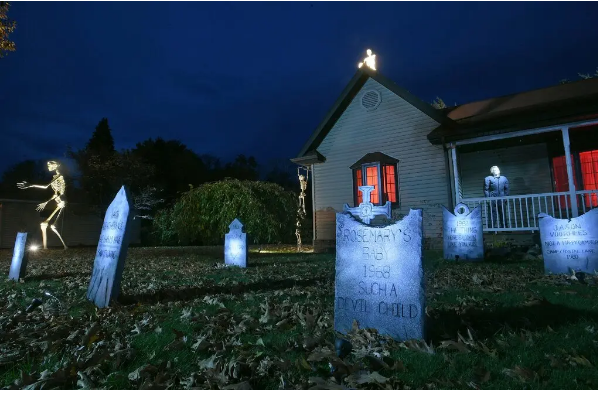 Твой сосед по комнате - призрак. Ты не один.