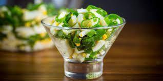 Вкусный салатик из кальмаров всего из трех ингредиентов