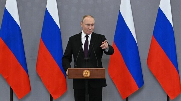 А ведь у Польши старая идея быть от моря до моря.