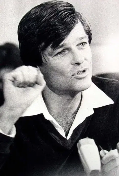 Почему «певец свободы» Дин Рид ушёл из жизни в самом расцвете лет.