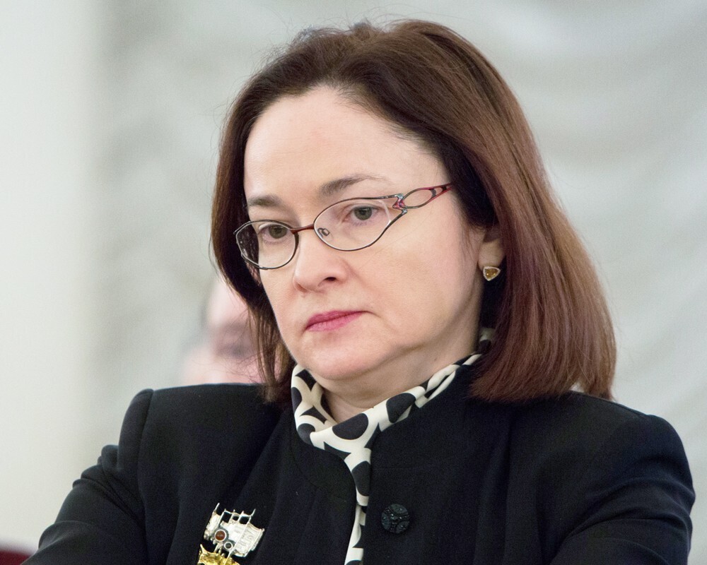 Чего нам ждать в 2023 г: Путин успокаивает, что угроза бедности минимальна и вводит пособие на бедность... А Набиуллина пугает экономическим кризисом