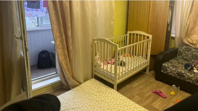 Годовалая девочка, которую мать выбросила с окна 11 этажа, скончалась в больнице Москвы