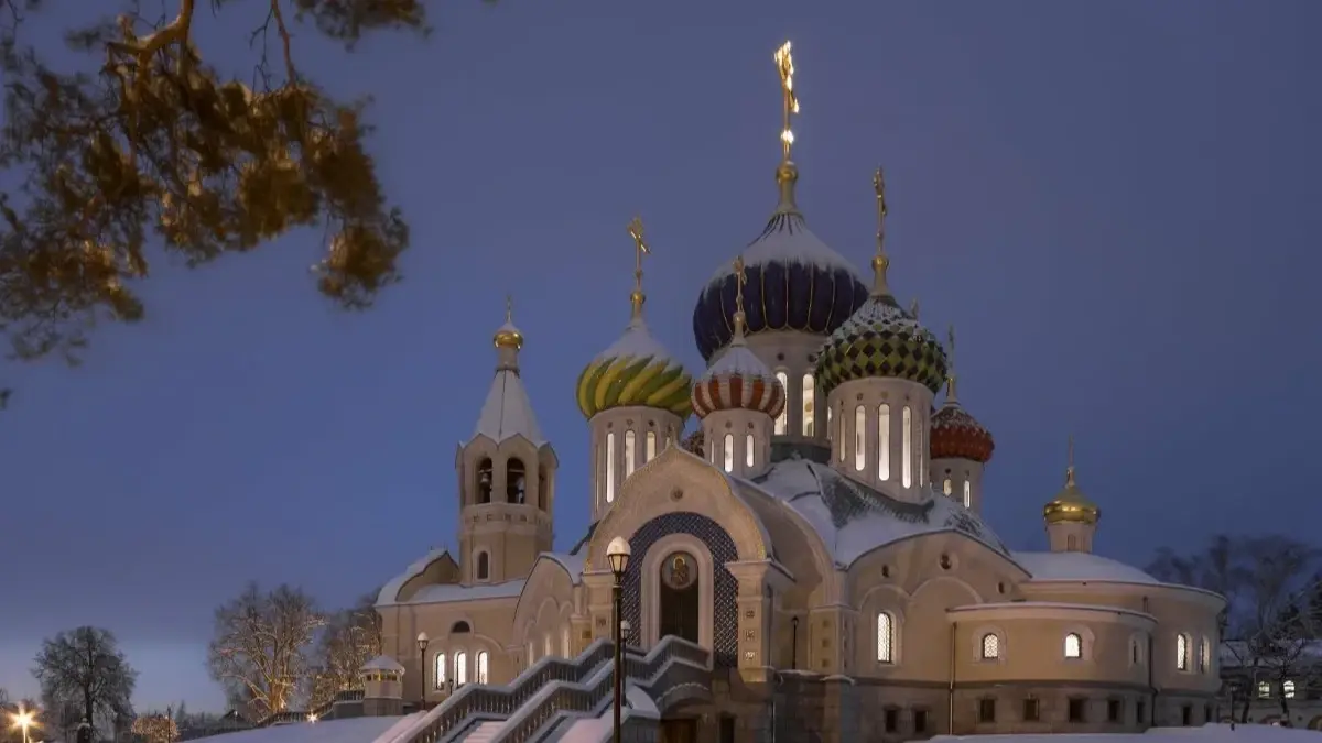 12 и 13 ноября 2022 - можно ли в эти выходные работать: запреты на Озерянскую икону Богоматери, святых