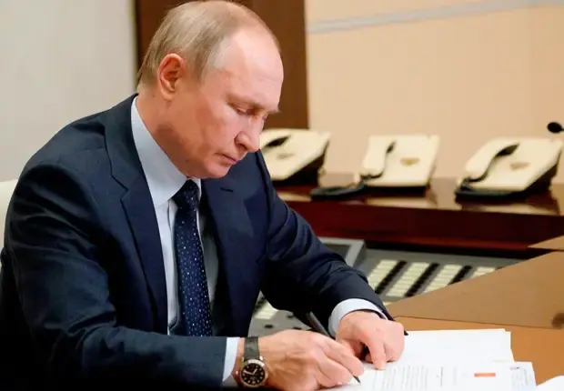 Предвыборные гонки в Турции (Le Point промахнулся).