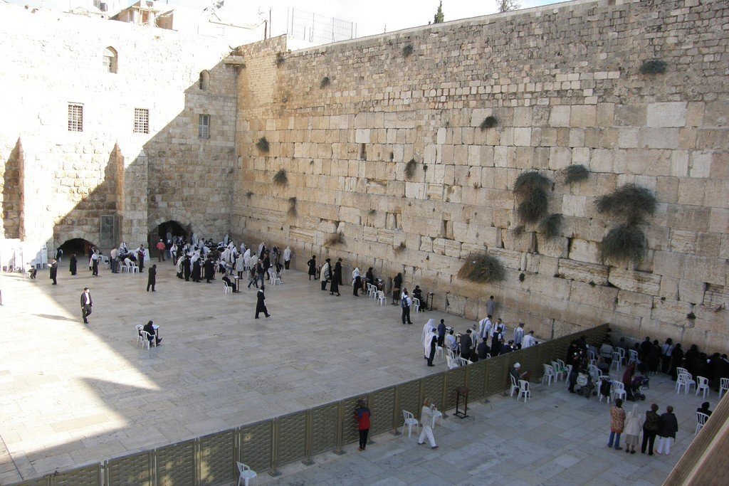 Почему едут отдыхать и жить в Израиль, что там хорошего?