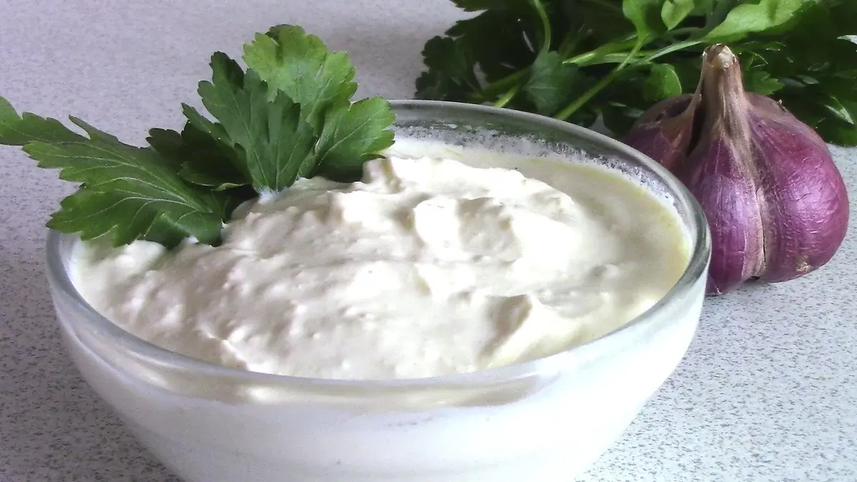 Новогоднее меню 2023 года: бюджетный, вкусный новогодний стол