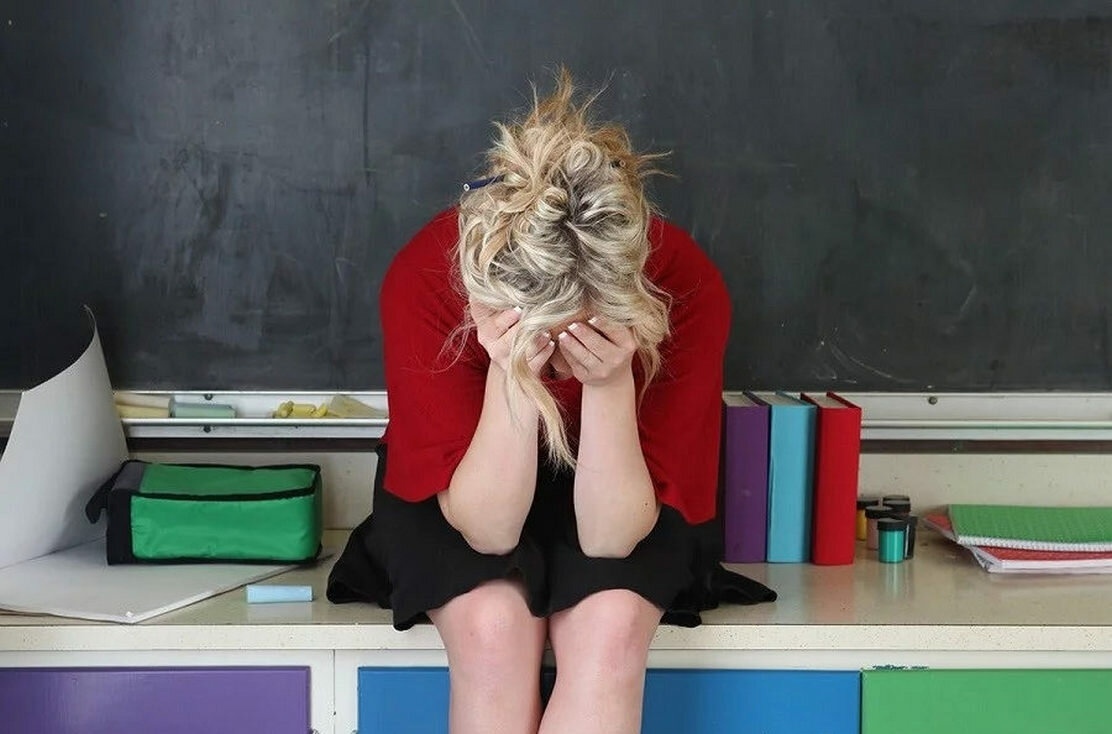 Зарплаты учителей - издевательство или способ создать тупое общество?