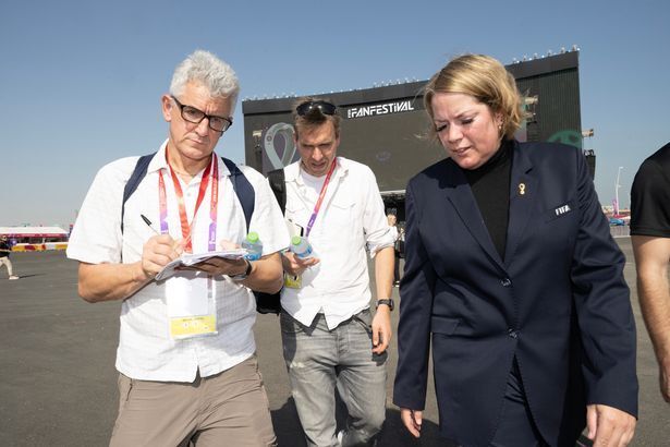 Внутри "меняющей жизнь" фан-зоны Катара: руководители ЧМ-2022 предупреждают болельщиков Англии