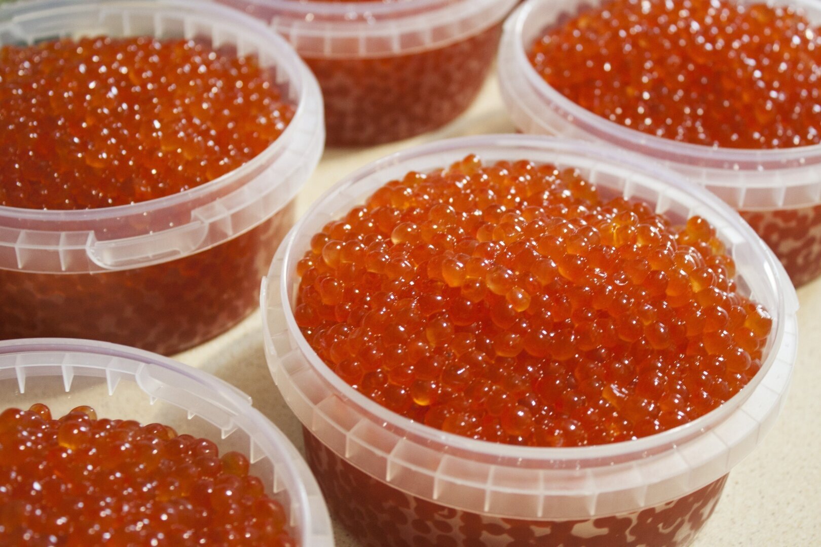 Новый год - праздник для души или для живота? 10 продуктов к Новому году, которые эксперты советуют купить уже в ноябре