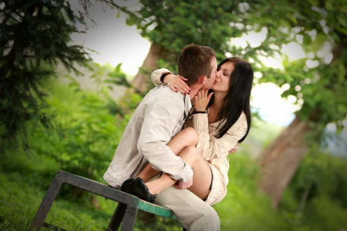 Как заставить мужчину думать о себе?