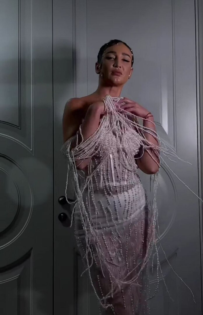 Ольга Бузова опубликовала новое видео в откровенном наряде. Подписчики негодуют.