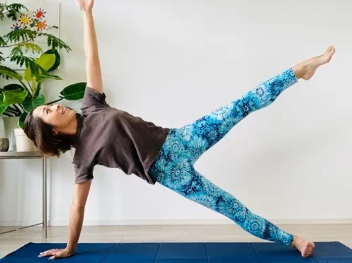 Тренировка тела, когда вы устали: всего 30 секунд! Рекомендуемые позы, которые также укрепят ваше ядро.