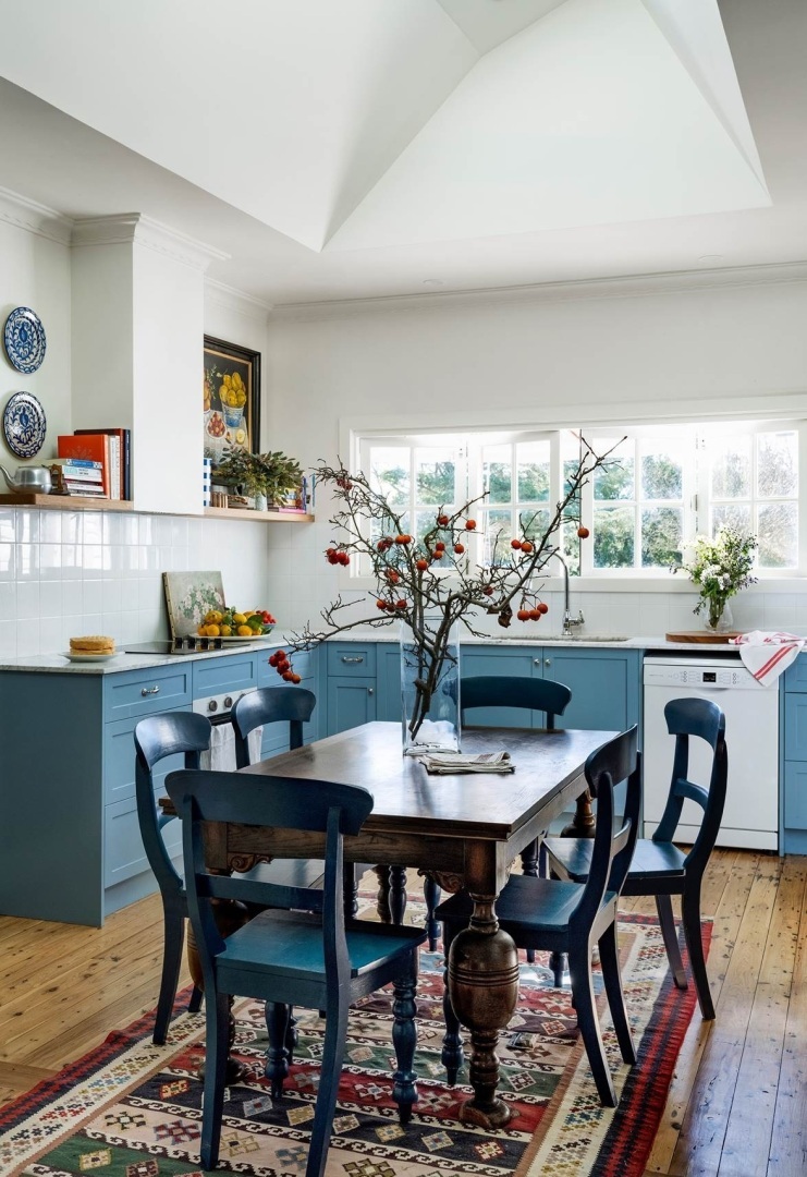 14 идей кухонных полок для максимизации пространства и стиля кухни