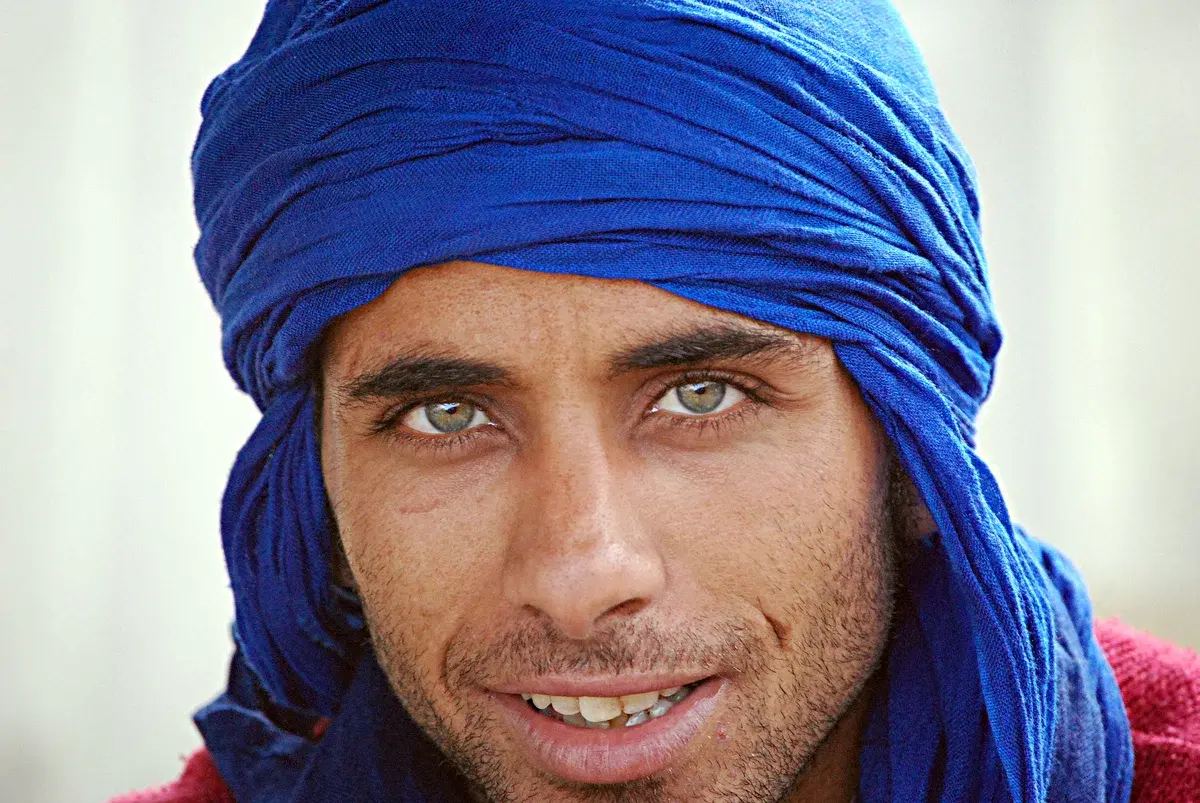 Алжир. Что всем нужно в этой безводной пустыне?